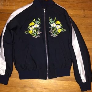 NWOT flower embroidery bomber jacket